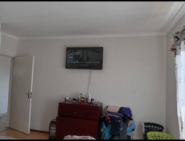 2 BEDROOM SECTIONAL TITLE FOR SALE IN BOKSBURG NORTH
